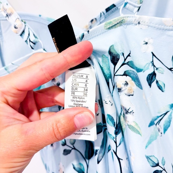 NIP TUCK – Light blue floral one-piece swimsuit * - Picture 8 of 9